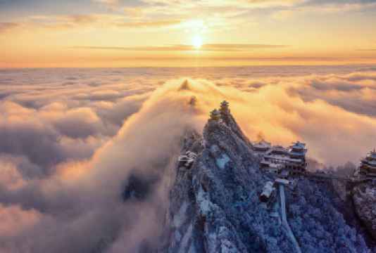 南岳衡山+南岳大庙+祝融峰一日游【可选15人精致纯玩小团】【[服务保障]可选15人小众团，专享司导，告别走马观花，尊享旅途欢乐时光】