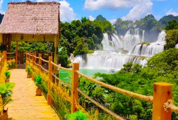 德天跨国瀑布景区一日游【包车游私家团+专业司机导游】【[独立团]私家独立团，随走随停；如需崇左起南宁止也可拍此私家团，请先与客服联系备注好；】