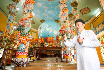 胡志明市：西贡五大信仰导览游【参加导览游，探索胡志明市的精神多样性 参观代表佛教、基督教等的5个宗教地标 走进高台教——一种独特的越南籍宗教】