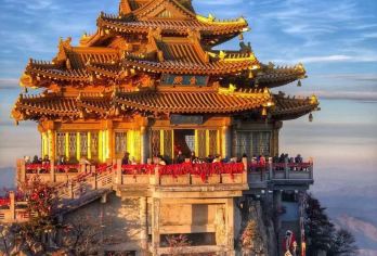 老君山景区一日游【年轻人居多｜气氛超好｜高速直达索道口】【[多班次可选择]: 早中晚多个班次任意挑选。】