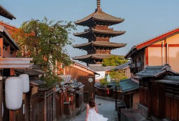 日本大阪京都奈良＆贵船三千院一日游丨9小人团经典线路【[萌物京都]A/B套餐·天天发团：清水寺+奈良公园·萌鹿+偶遇艺伎+伏见稻荷】