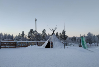 俄罗斯 摩尔曼斯克-萨米民俗村一日游（可定制周边游）酒店接送【专属客服和本地中文司机，一家一团包车】