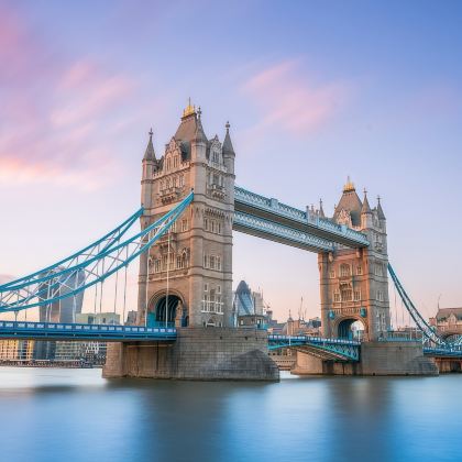 英国接送机伦敦希思罗盖特威克卢登斯坦德曼彻斯特爱丁堡接机送机