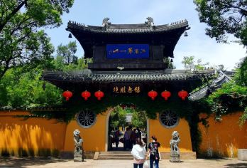 无锡博物院+惠山古镇+拈花湾 |包车一日游【中英俄法德西】#【[品质纯玩]拒绝走马观花式游览，资深司导一站到底式管家】