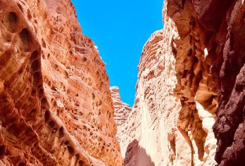 甘肃张掖：平山湖大峡谷+马蹄寺+甘州夜市+导游/不拼团O【全程中文/英文/小语种服务，沟通无障碍，景点可调】