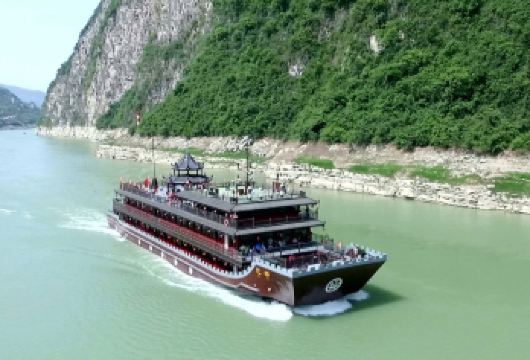 重庆武隆天生三桥+含乌江涪陵段游船+懒坝【游玩三个景点：天生三桥+含乌江涪陵段游船+懒坝】