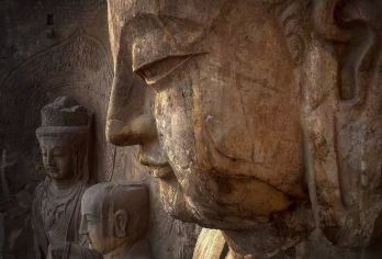 洛阳龙门石窟半日游【大象好口碑人工讲解-石窟艺术探寻之旅】【严选业内名导大咖匠心呈现】