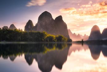 阳朔+漓江桂花号游船+遇龙河/银子岩一日【小团/私家团可选】【[全程漓江游船+多玩法可选]开启百里漓江新体验！打卡网红遇龙河/银子岩+阳朔小众打卡点（休闲田园）】