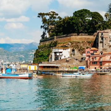 意大利 那不勒斯出发 卡普里岛+蓝洞一日游 