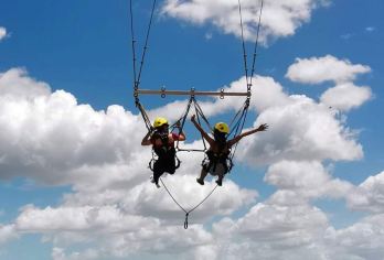 达瑙探险公园 + 薄荷岛及周边乡村之旅（仅限私人车辆租赁）【租用私人车辆，全程舒适出行。 勇于尝试最受欢迎的冒险项目和令人心跳加速的游乐设施，例如 The Plunge、Giant Swing、Skyride、Hamster Wheel 和 Suislide。 继续您的薄荷岛乡村之旅，游览标志性的巧克力山、观赏眼镜猴并沿着洛博克河巡游。】