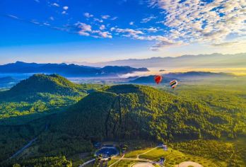 腾冲1日游  【多条线路可选，免费设计行程省钱又省心】【[精品小团]行程自由，当地资深向导精选景点特色，避免踩坑，安全有保障。】