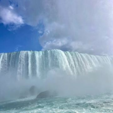 美国布法罗往返-尼亚加拉瀑布-雾中少女号游船【市区酒店接送】