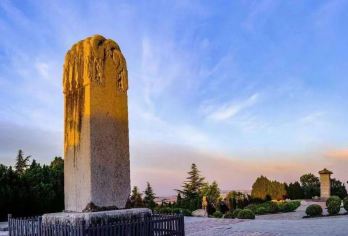 宝鸡法门文化景区+乾陵+茂陵博物馆+懿德太子墓拼团一日游【[拼团游/往返大巴/祈福法门/看佛骨舍利/含导游讲解】