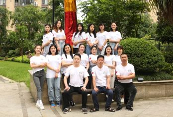 【长沙包车】省博物馆+岳麓山+橘子洲头+五一步行街一日游【2-6人独立小团包车游，5座车或7座别克GL8任选，司机兼向导陪进景区，带路+讲解。】