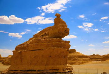 精品13人团雅丹+阳关+玉门关一日游【赏银河星空观醉美日落】【[贴心赠送]：免费提供矿泉水,赠送火腿肠,小面包/饼干,优乐美/优酸乳；】