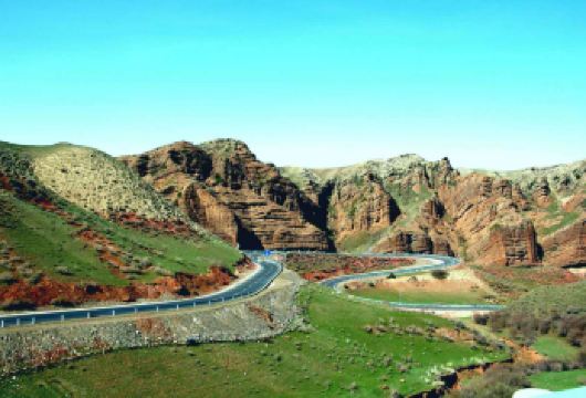 小车接送|新疆101省道+S101百里丹霞+肯斯瓦特纯玩一日【[上门接送]市区内、火车站、机场都可接】