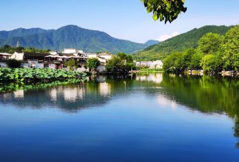 安徽宏村+塔川+西递一日游+选中英俄导游 EA【全程中文/英文/俄语服务，沟通无障碍，景点可调】