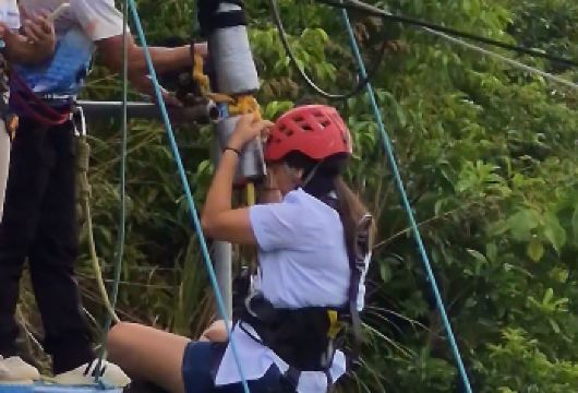 薄荷岛及周边地区的达瑙探险公园之旅（仅限私人车辆租赁）【勇于尝试最受欢迎的冒险项目和令人心跳加速的游乐设施，例如 The Plunge、Giant Swing、Skyride、Hamster Wheel 和 Suislide。 乘坐惊险刺激的空中缆车，欣赏壮丽的山景。 在薄荷岛的终极探险目的地捕捉难忘的时刻。】