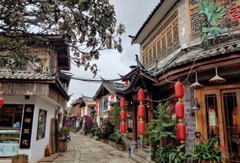 从丽江出发：丽江玉龙雪山+蓝月谷+拉市海+束河古镇一日游【私人定制包车游，标志性景观一网打尽！】