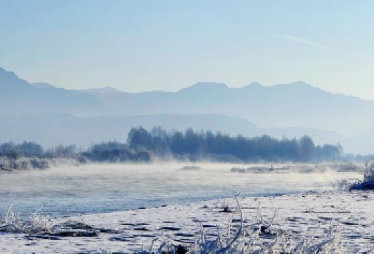 赏雾凇·岗什卡·连心湖+七彩冰瀑+大本营+免费骑马体验【精品纯玩小团/封顶8人上门接/赠送骑马体验(不走圈哦)】