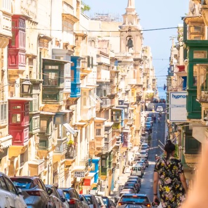 马耳他  瓦莱塔：机场-酒店 点对点接送｜中文包车｜行程定制