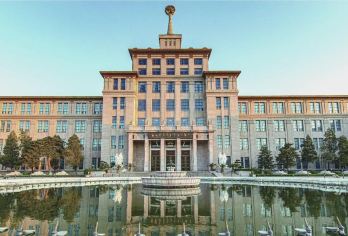 北京中国人民革命军事博物馆半日活动｜2.5小时｜亲子 研学【短时高效逛馆：2.5 小时聚焦核心展区，半日即可打卡军事重器，无需长时间耗留。】