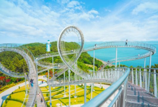 浦項 space walk X 環湖公園賞櫻 ｜釜山出發【釜山周边热门行程 - 浦项！来做一天正港韩国人、深度探访韩国人假日旅游之地】