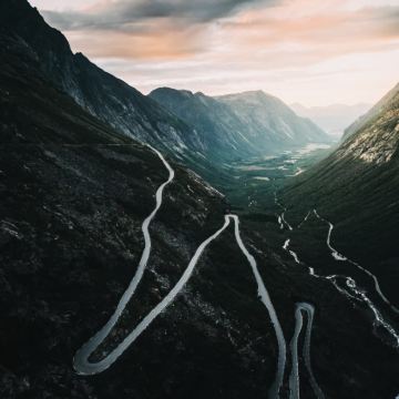 挪威斯塔万格+老城+布道台+石油博物馆包车一日游