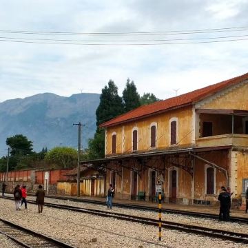 蒙自一日游（碧色寨，西南联大）