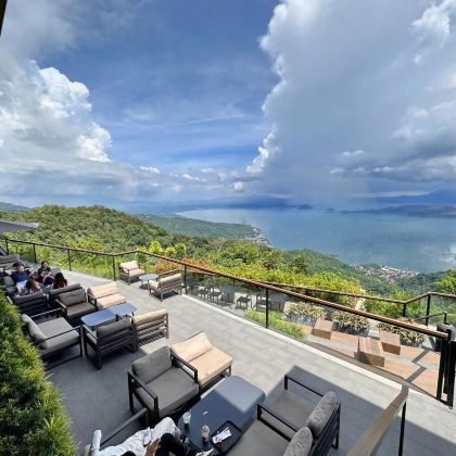 马尼拉出发：大雅台一日游 - 星巴克&天空牧场&湖景美食