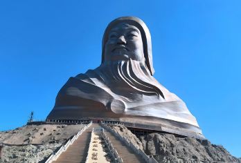 内蒙古乌海拉僧庙+乌海湖生态旅游区+甘德尔山生态景区一日游【[优选行程]一个充满神秘与美丽的地方，在这里，你可以领略到大自然的鬼斧神工，也可以感受到人文的魅力。】