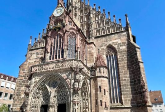 德国纽伦堡市区-纽伦堡城堡-圣塞巴都堂或周边包车-精选【专属客服和本地中文司机，一家一团包车】