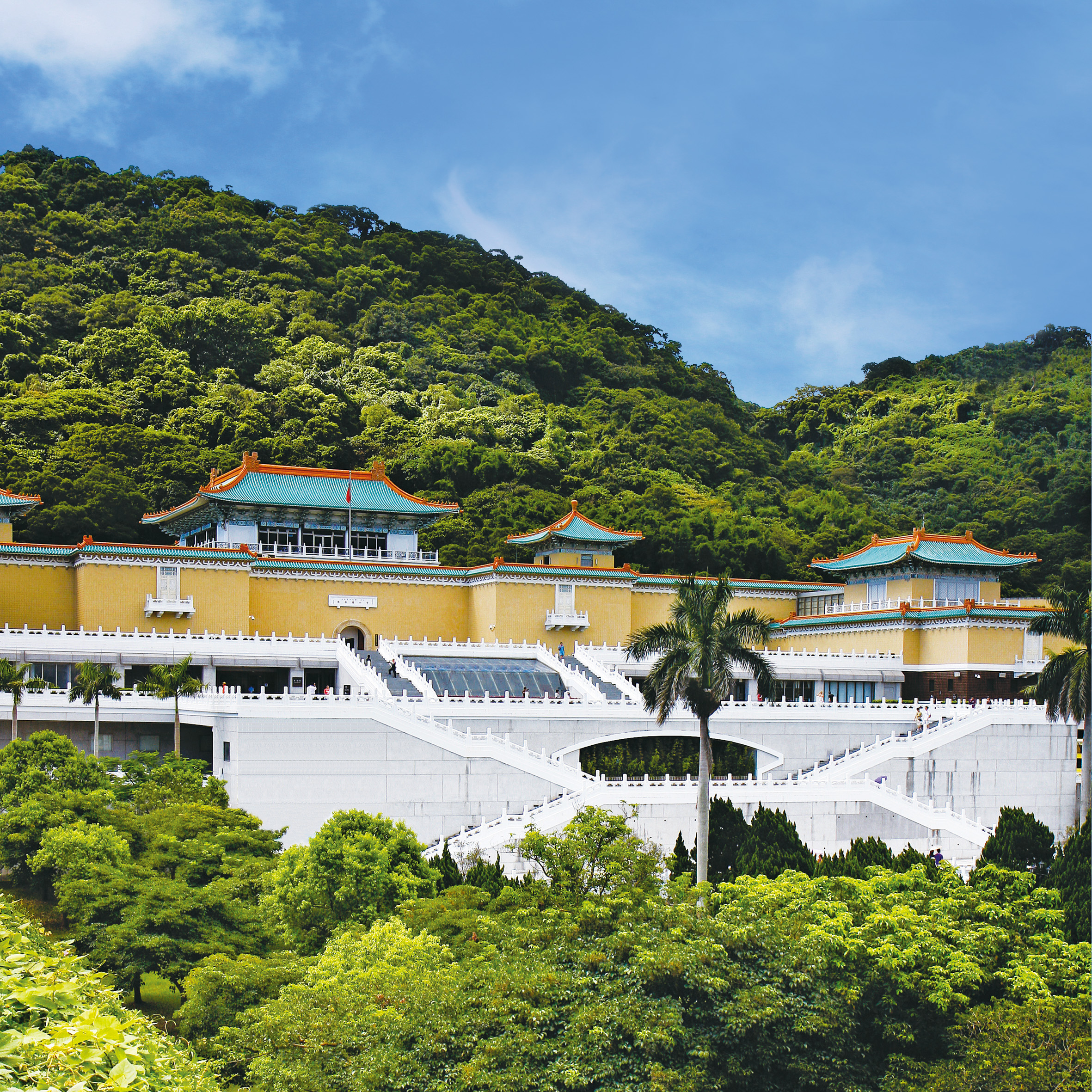 台北故宫博物院+中正纪念堂+忠烈祠半日活动【上午保证出团】