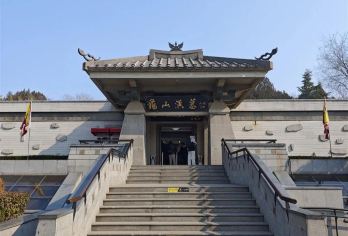 徐州龟山汉墓【含门票“探秘千年汉墓”1.5H人工精致讲解】【深耕徐州:聚焦徐州文博景区，一手资源，讲透 本地历史脉络】