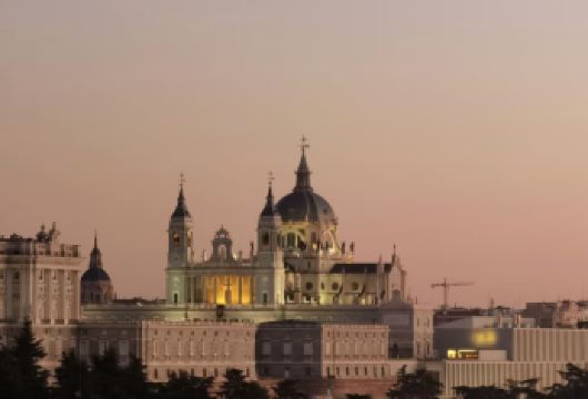 西班牙马德里伯纳乌球场+德波神庙+马德里王宫一日游【独立成团+行程灵活+一站式服务】