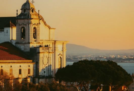 葡萄牙里斯本-市区及周边一日游-包车-精选【专属客服和本地中文司机，一家一团包车】