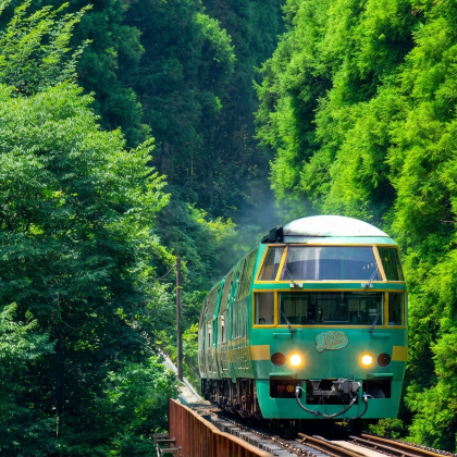 九州别府地狱·汤布院·太宰府一日游· 含由布院之森列车
