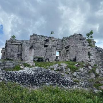 墨西哥图伦 古城 +蓝色 天坑日游【玛雅遗址+加勒比海】包车