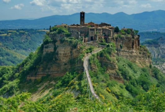 意大利罗马-罗马经典 + 天空之城【中文司机包车10h】【奇维塔，又称白露里治奥古城，一座山顶古城，被称为 “天空】