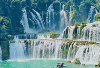 【南宁·崇左起止】德天跨国瀑布+明仕村一日游【小团/私家团】【[南宁/崇左可选出发地]2起可发团，市区酒店可上门接送服务】