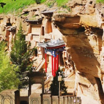 榆林红石峡景区+镇北台+麻黄梁黄土地质公园一日游【2人起发】