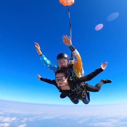 广东罗定鹰飞跳伞一日游【4000米海景跳伞+空中酷炫拍摄】