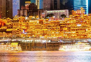 【重庆欢迎你】观音桥+洪崖洞+解放碑+云端之眼（可英文导游）【专车服务，上门接送，纯玩0购物，不踩坑。】