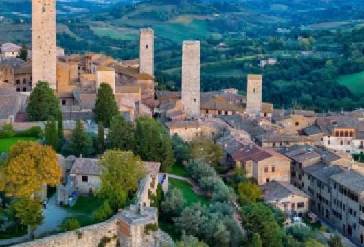 意大利佛罗伦萨-锡耶纳-圣吉米尼亚诺-可包车-精选【专属客服和本地中文司机，一家一团包车】