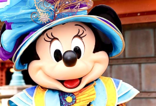 上海迪士尼1日票+6项尊享卡(含疯狂动物城)+专属外语管家【8小时专属语种管家陪同与引导，大幅度减少排队时间和沟通成本，让您游玩不迷路，有更深入的体验。】