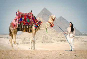 开罗出发吉萨金字塔、狮身人面像和大埃及博物馆全日导览游【与专业埃及学家一同探索传奇的吉萨金字塔和狮身人面像 探索大埃及博物馆，这里收藏着世界上最重要的古埃及文物 享受舒适的空调接送服务，含开罗酒店接送】