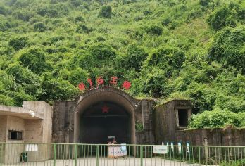 乌江画廊观景台+816工程+武陵山大裂谷（2-8人小团）【纯玩不进店，无套路，无车销，我们只做一件事：让您玩得爽！】