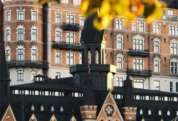 瑞典斯德哥尔摩-斯德哥尔摩王宫-可多日*包车【精选老司机】【包车一日游，解锁旅行新方式！独立车辆配备经验丰富的老司机，为您量身打造专属行程。】