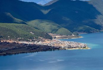 丽江泸沽湖女神湾+蒗放码头+泸源崖+草海包车一日游可英文服务【可提供英文及小语种导游服务-往返接送-可选导游-可代订门票】