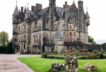 爱尔兰都柏林郡都柏林卡瑟尔岩+布拉尼城堡一日游【中英文可选】